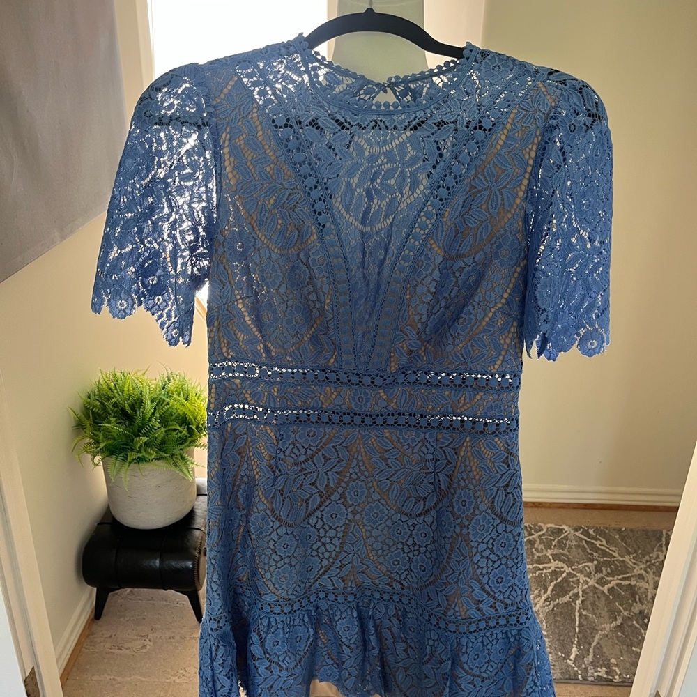 SAYLOR Blue Flutter Sleeve Sheath Midi Dress